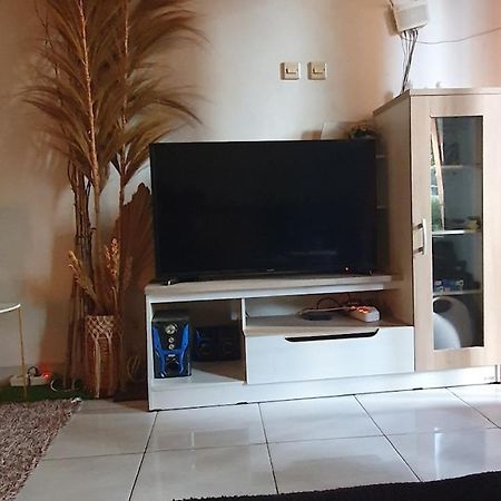 House In Bekasi Timur Villa Exteriör bild